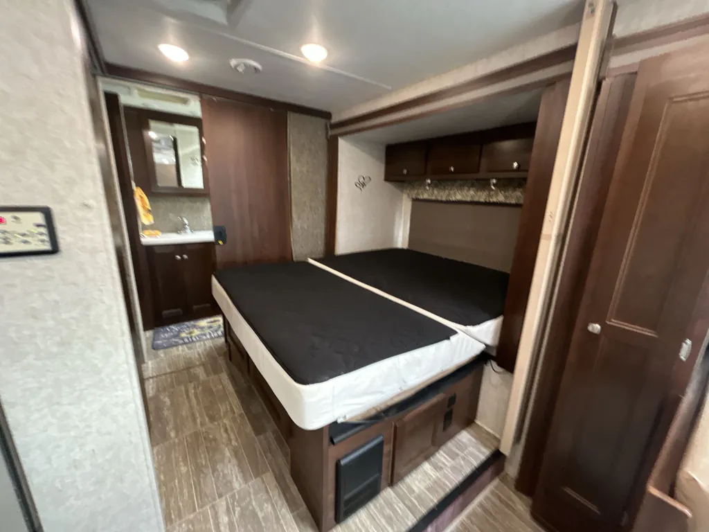 2018 Forest River Forester 2421MS, Photos photo 15