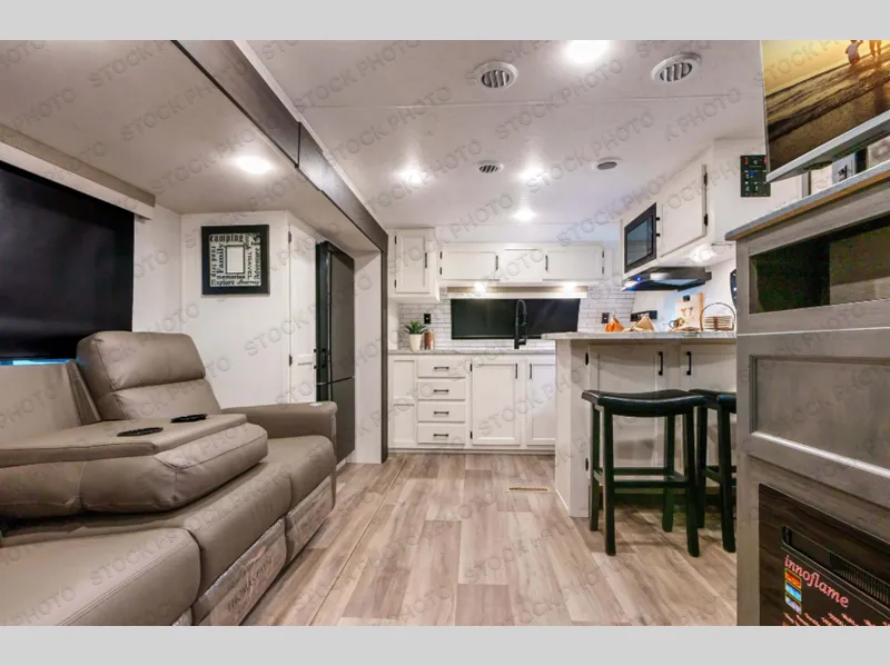 2026 Venture RV Stratus 262VFK - Photo 2