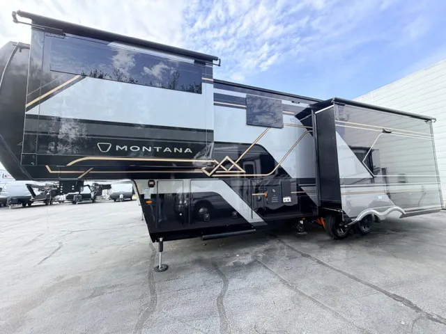 2026 Keystone Montana 3100RL - Photo 4