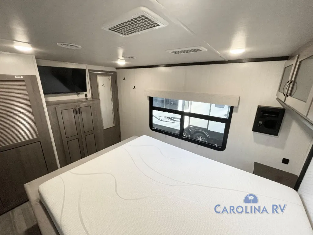 2022 Forest River Cedar Creek 385TH, Photos photo 37