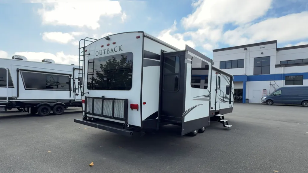 2018 Keystone Outback 298RE, Photos photo 6