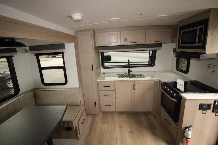 2026 Forest River Rockwood Mini Lite 2506FK — Photo 5