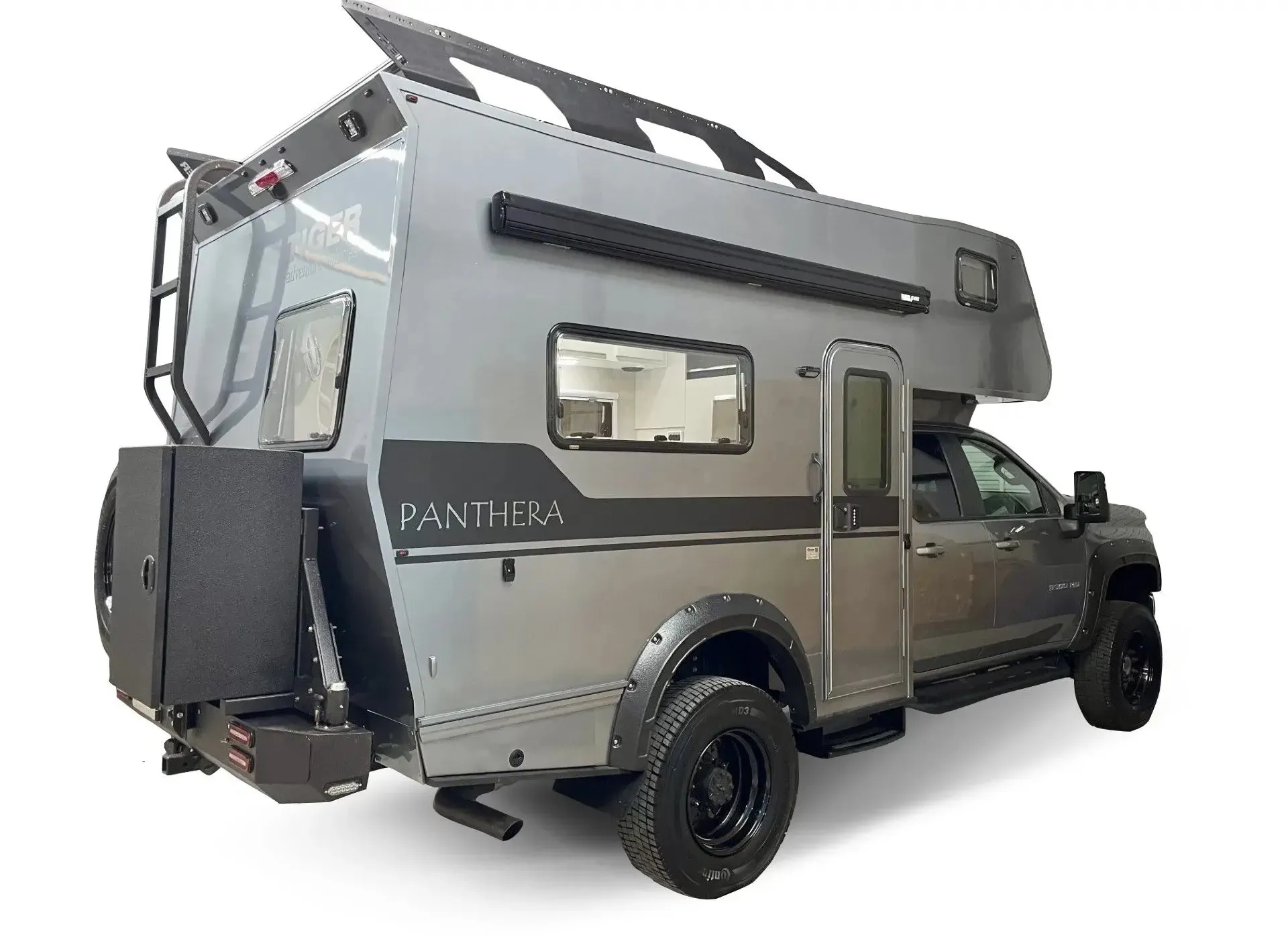 Panthera 280 exterior