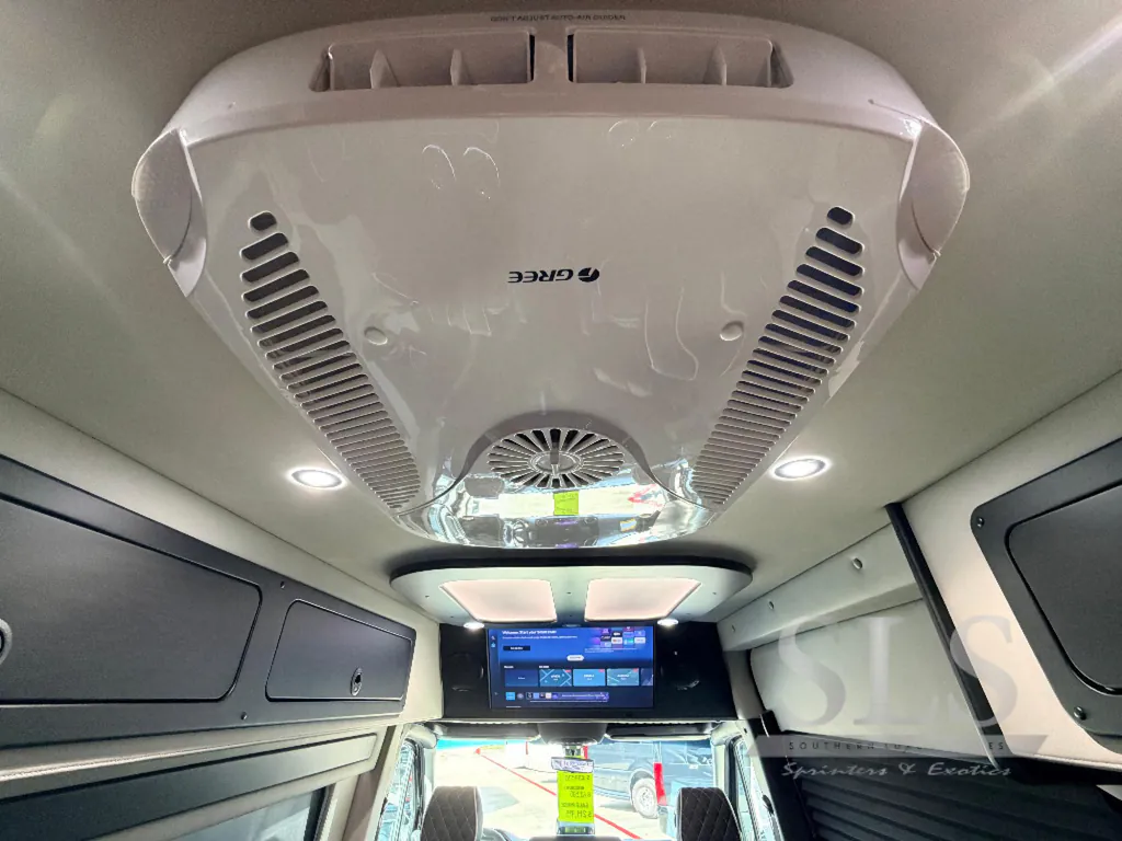 2026 Midwest Automotive Designs Luxe Cruiser D4, Photos photo 39