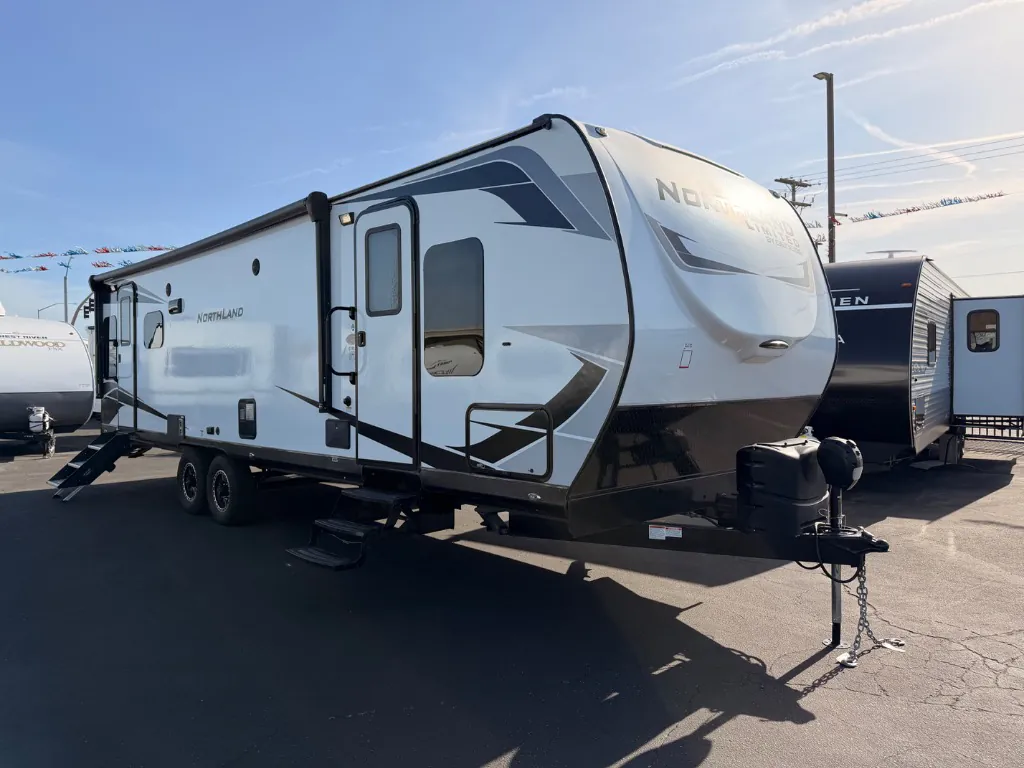 2023 Genesis Supreme Northland 27RLS - Photo 2