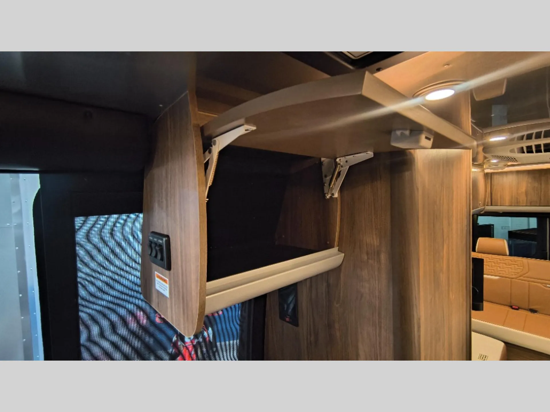 2027 Airstream Interstate 24GLX - Photo 3