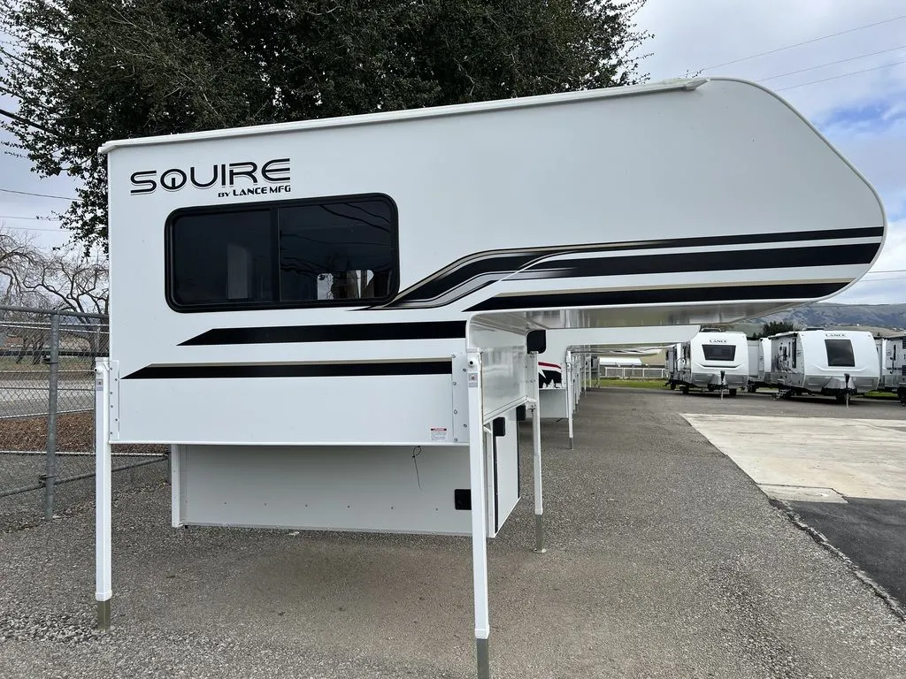2025 Lance 805 - Photo 3