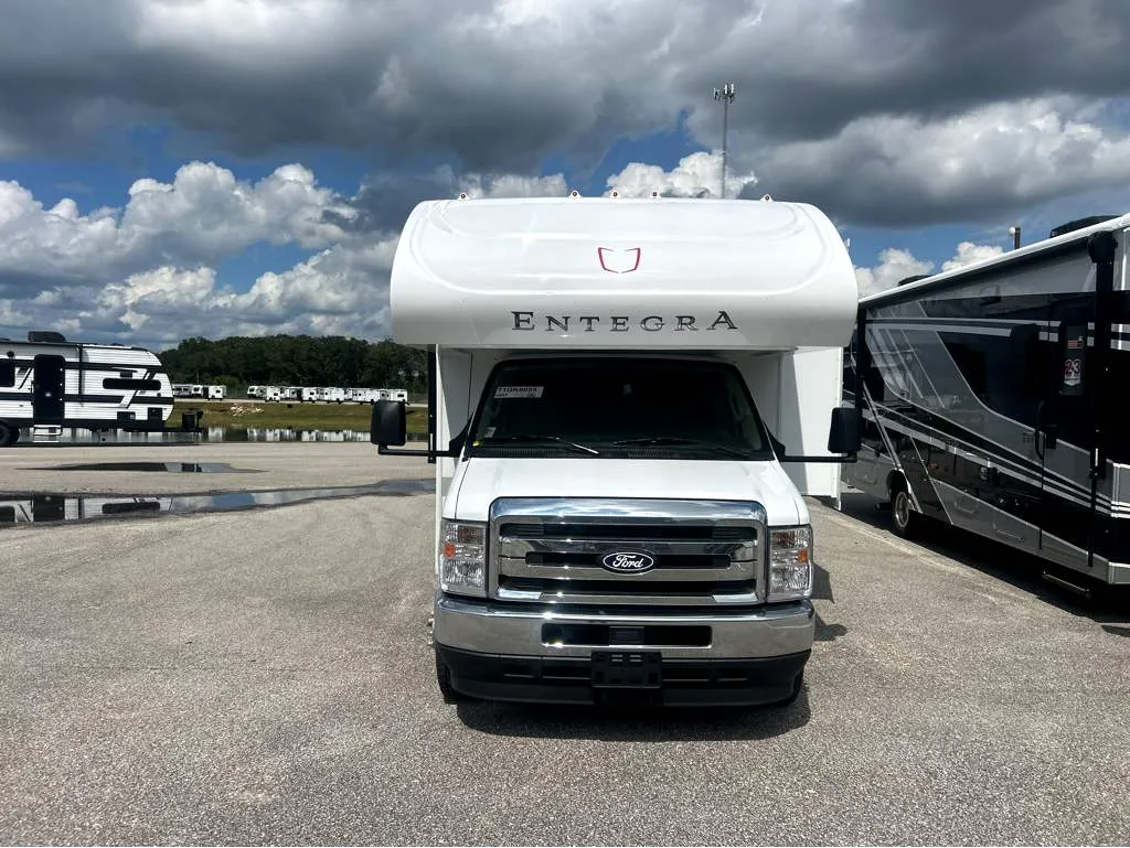 2026 Entegra Coach Odyssey SE 29KF - Photo 3
