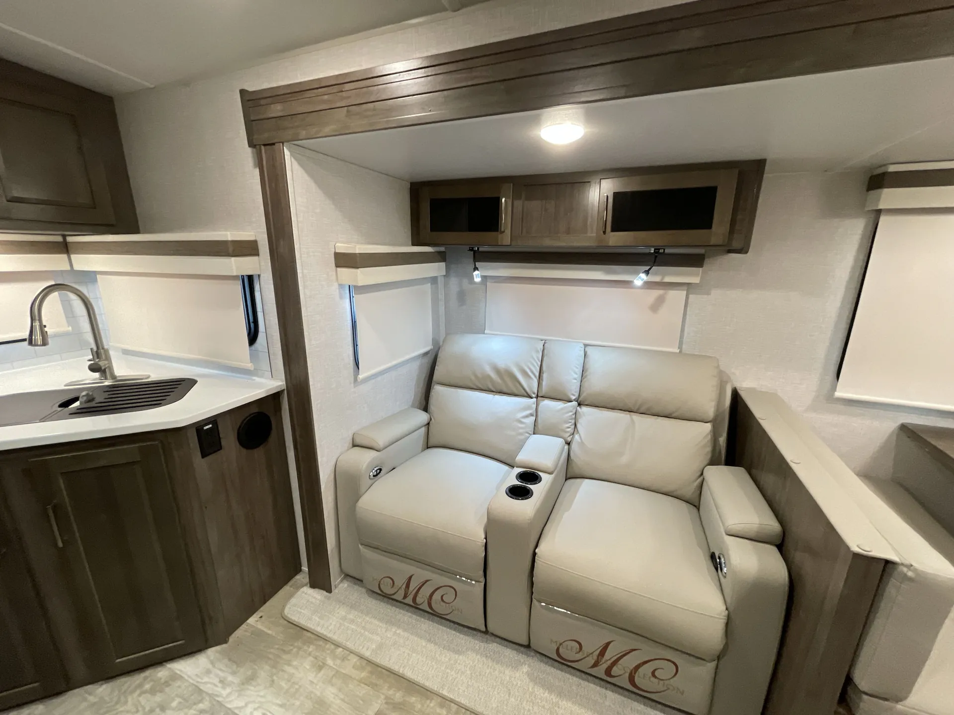 2023 Forest River Rockwood Ultra Lite 2614BS — living area main