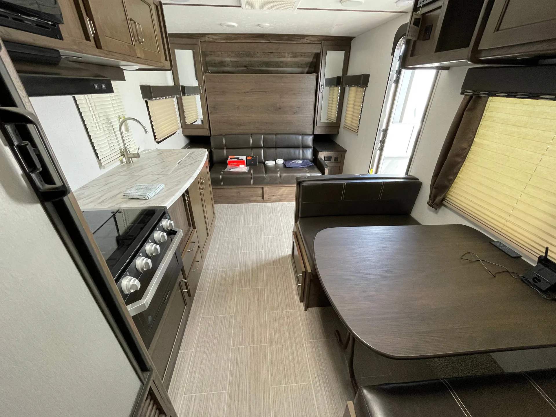 2019 Keystone Passport SL Series 239MLWE - Photo 2