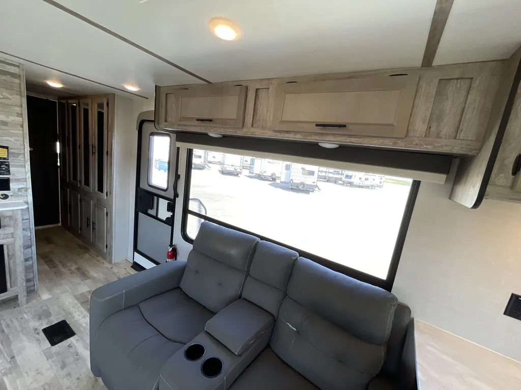 2023 Gulf Stream Conquest 295SBW, Photos photo 14