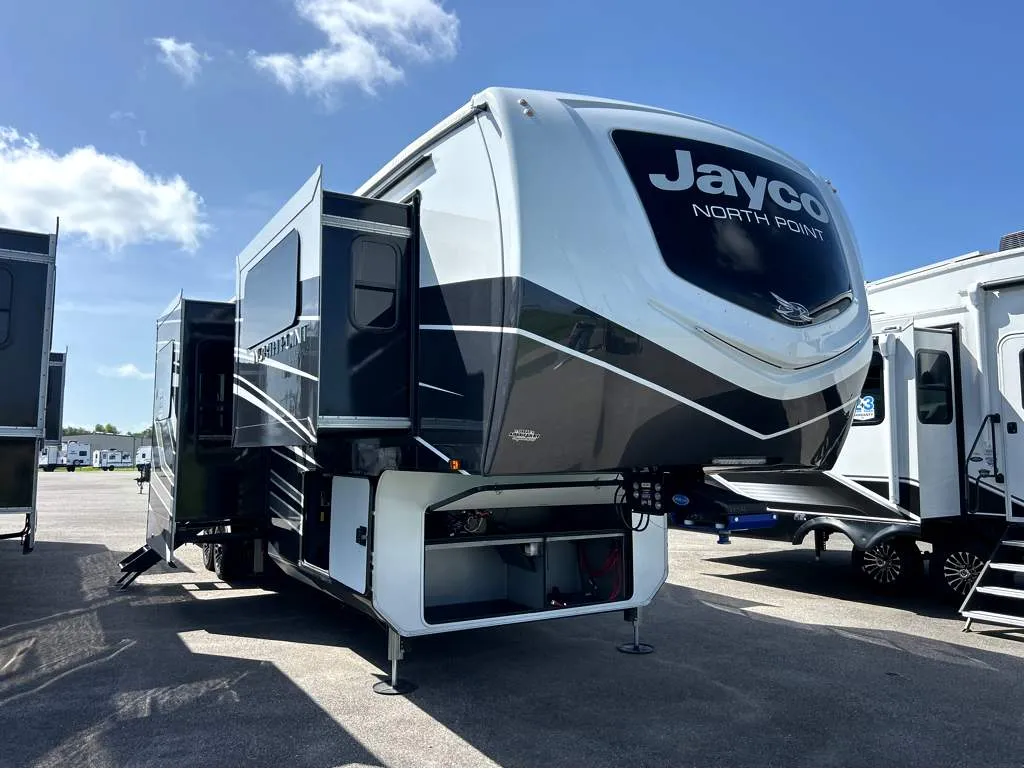 2026 Jayco North Point 382FLRB - Photo 2