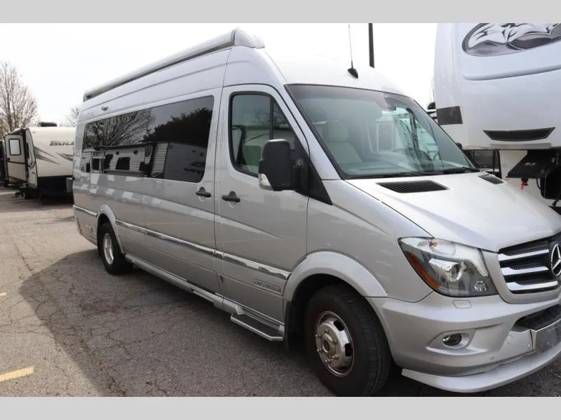 2018 Airstream Interstate Grand Tour EXT - Photo 3