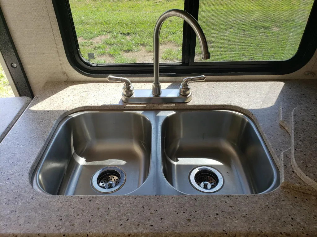 2017 Forest River FR3 30DS, Photos photo 8