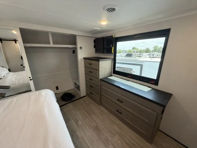 2027 Highland Ridge 3X 390TBS, Photos photo 37