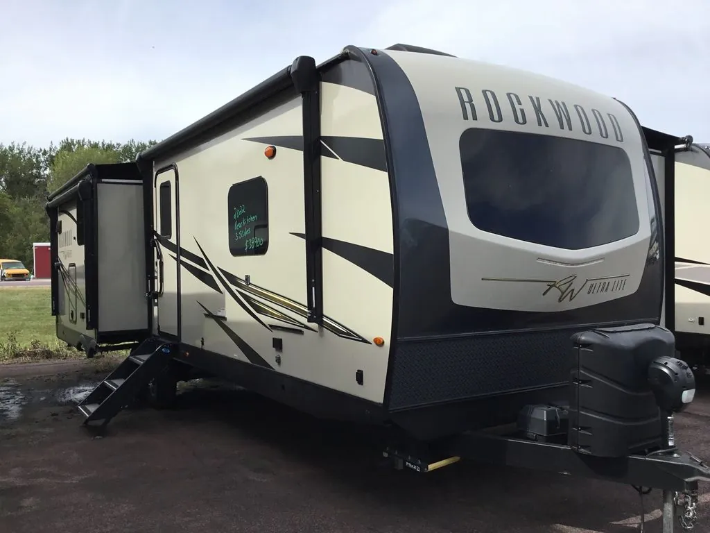 2022 Forest River Rockwood Ultra Lite 2720IK - Photo 2