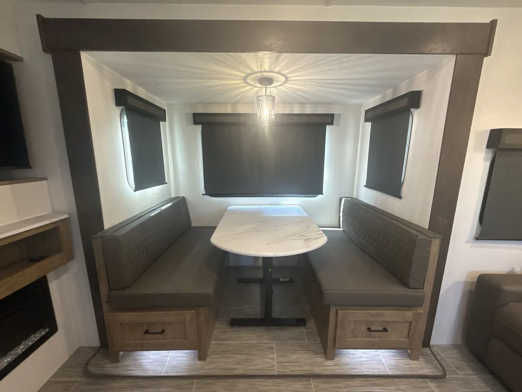 2025 Coachmen Freedom Express Ultra Lite 258BHS, Photos photo 6