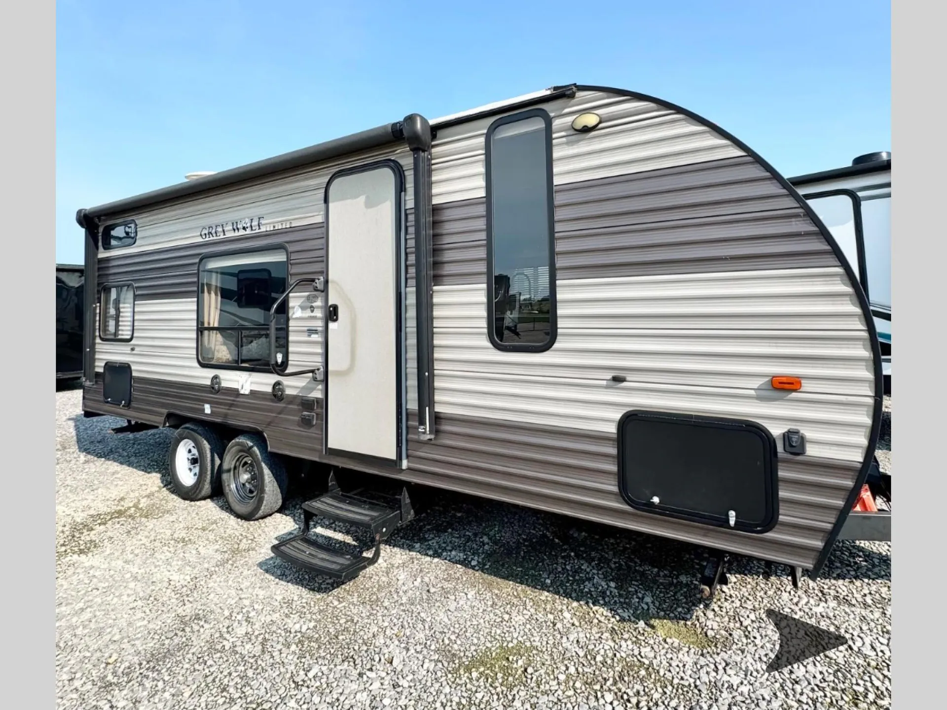 2017 Forest River Cherokee Grey Wolf 22MKSE - Photo 2