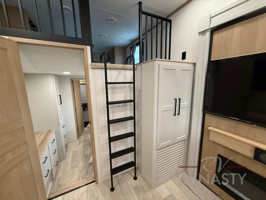 2026 Forest River Sandpiper Destination Trailers 41DUPLEX, Photos photo 38
