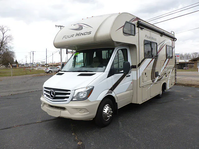 2019 Thor Motor Coach Four Winds Sprinter 24BL - Photo 3