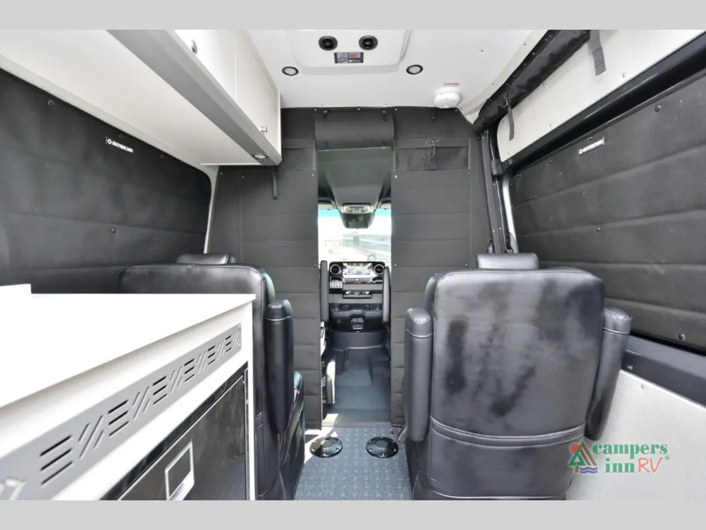 2023 Outside Van Approach 170, Photos photo 11