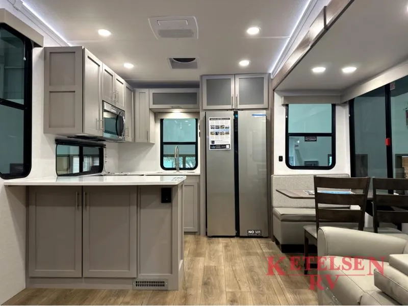 2026 Alliance RV Avenue 33RKS - Photo 4