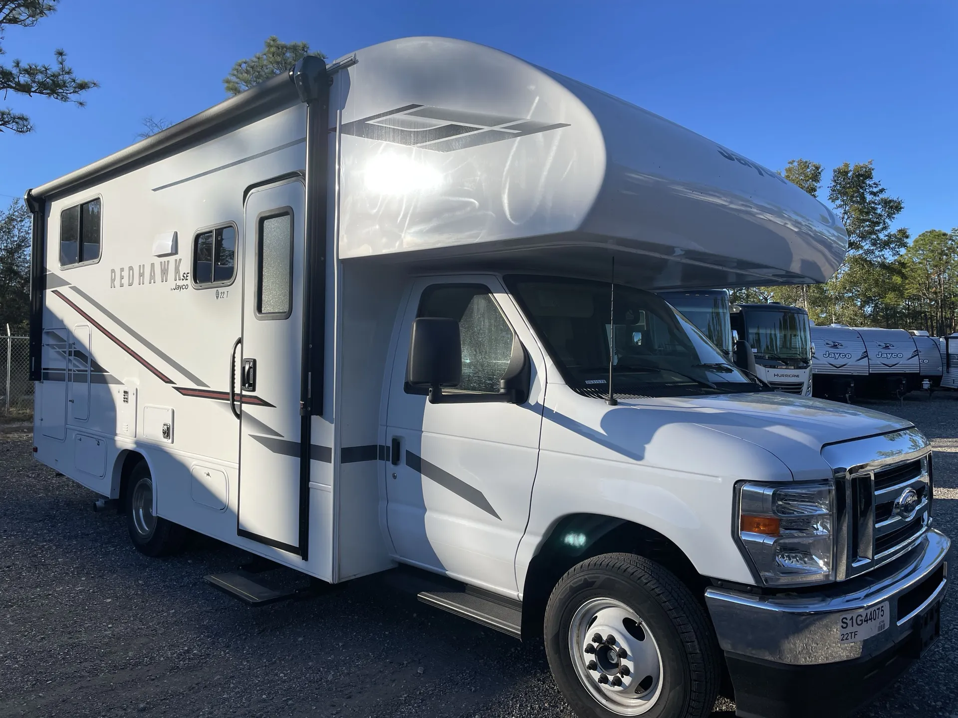 2025 Jayco Redhawk SE 22TF - Photo 2