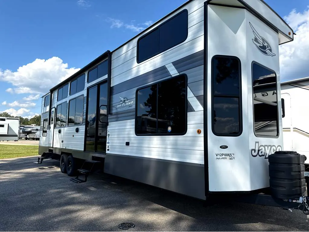 2027 Jayco Jay Flight Bungalow JayLoft
