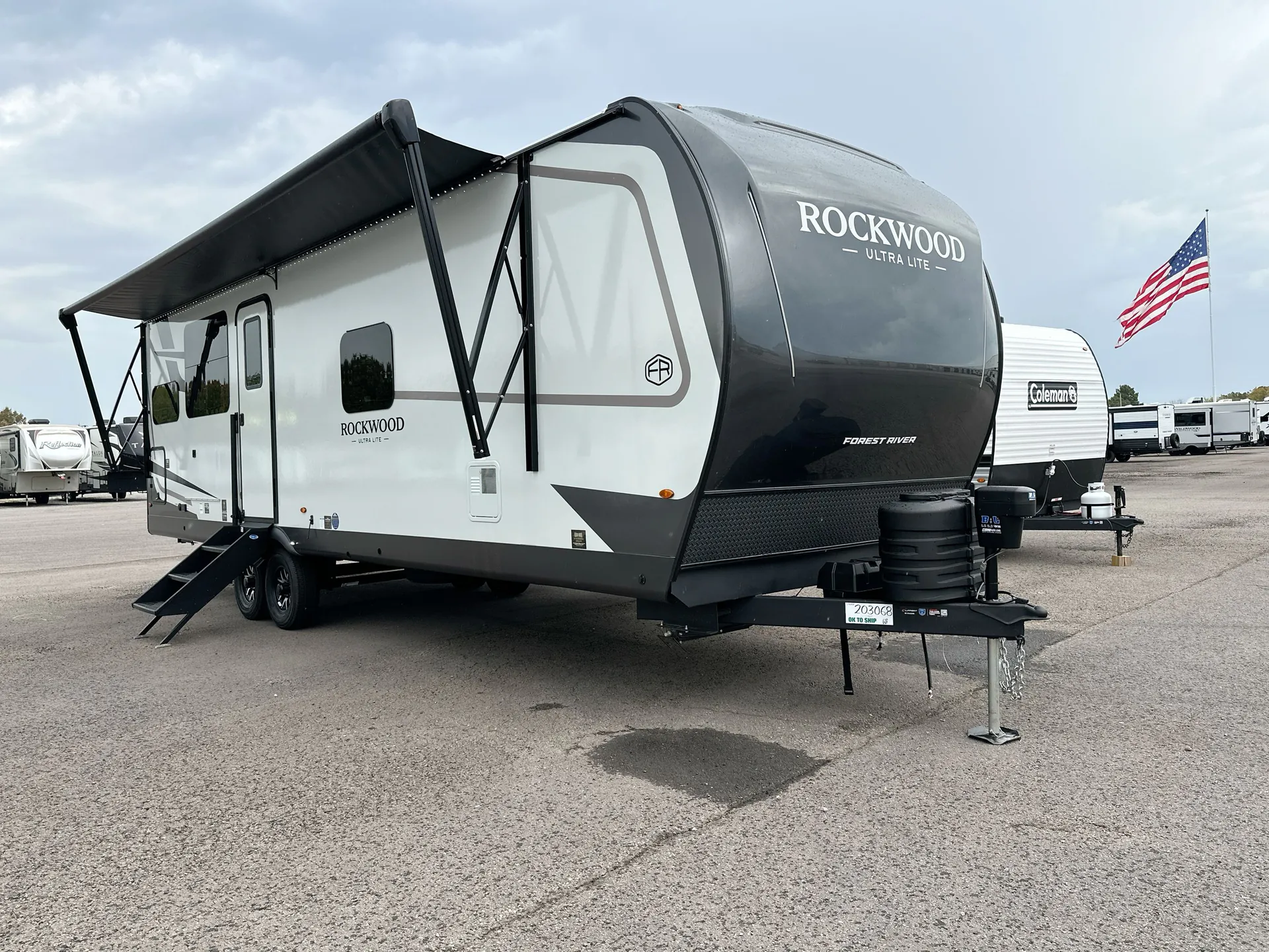 2027 Forest River Rockwood Ultra Lite 2711RK