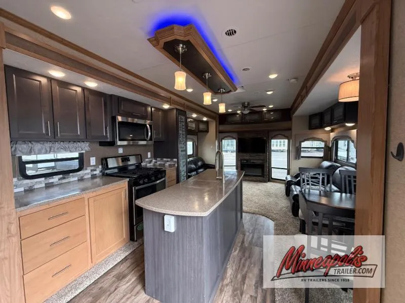 2020 HL Enterprise Bridgeview 40IKEB - Photo 2