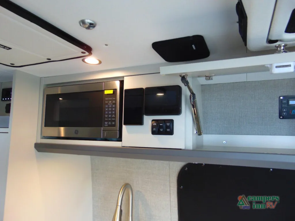 2024 Outside Van Approach 170, Photos photo 29