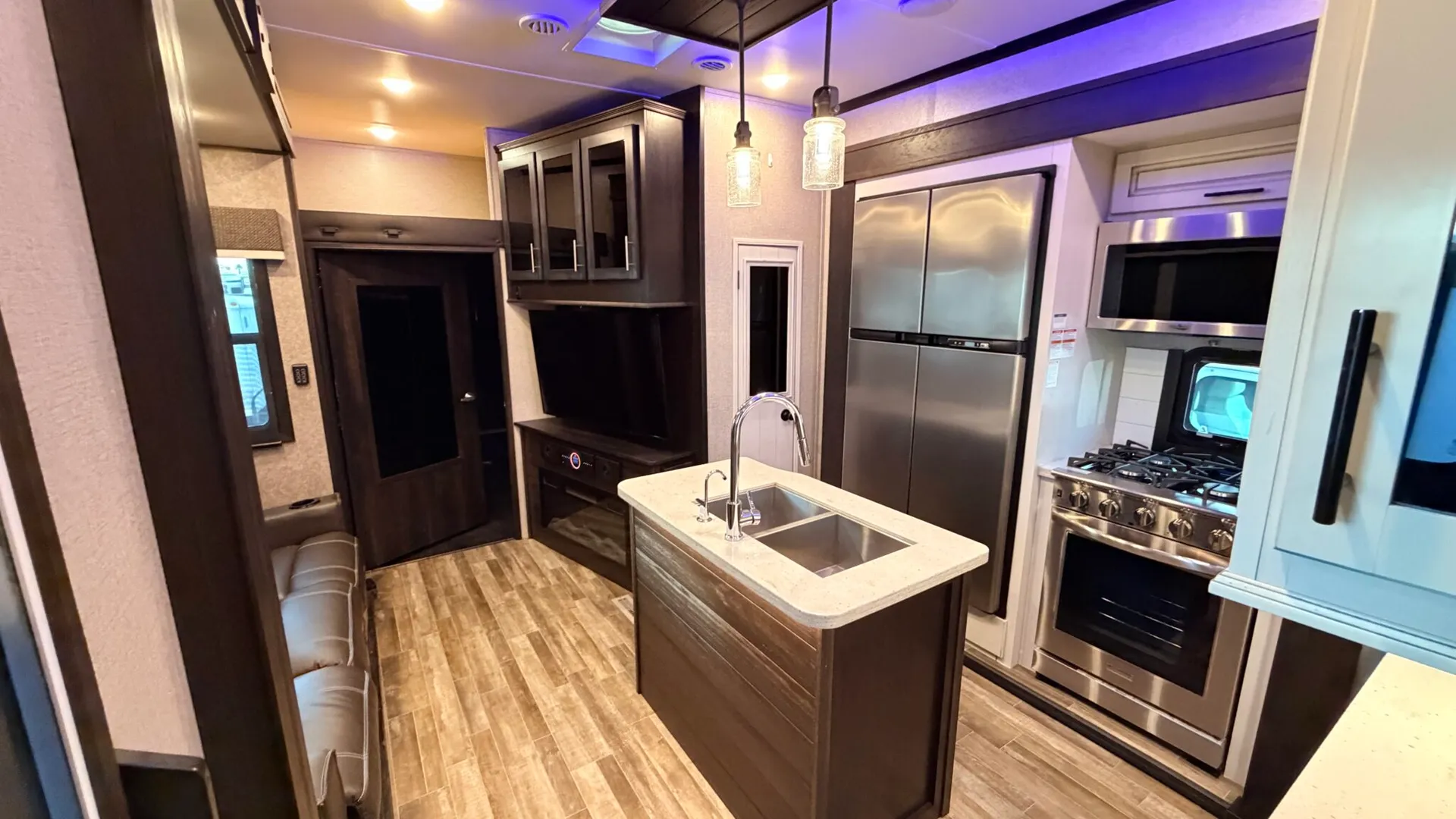 2021 Jayco Seismic 3512 - Photo 3