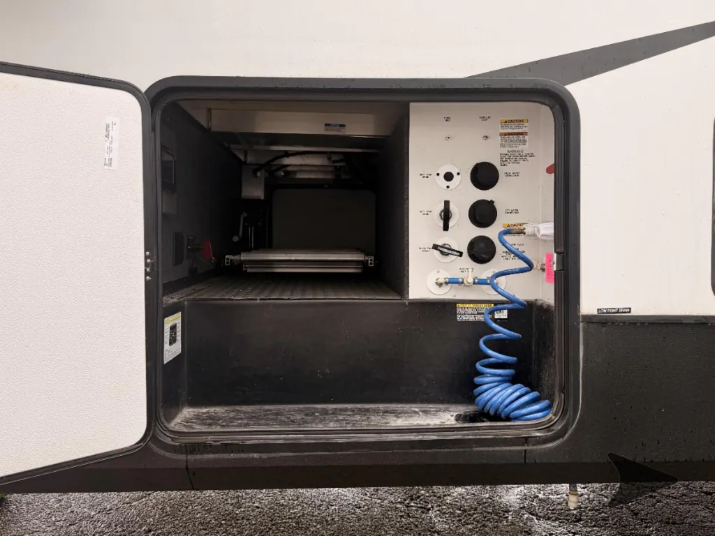 2022 Forest River XLR Nitro 35DK5, Photos photo 22