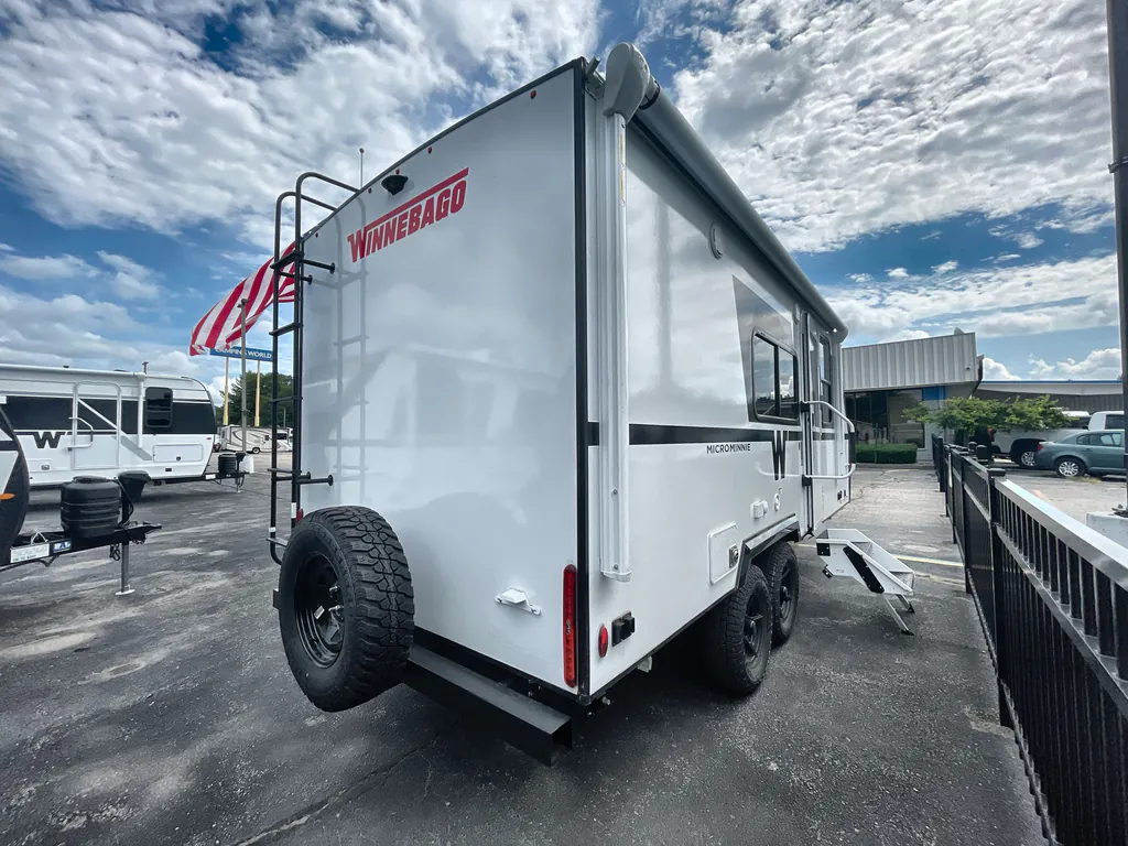 2027 Winnebago Micro Minnie 2108DS, Photos photo 3