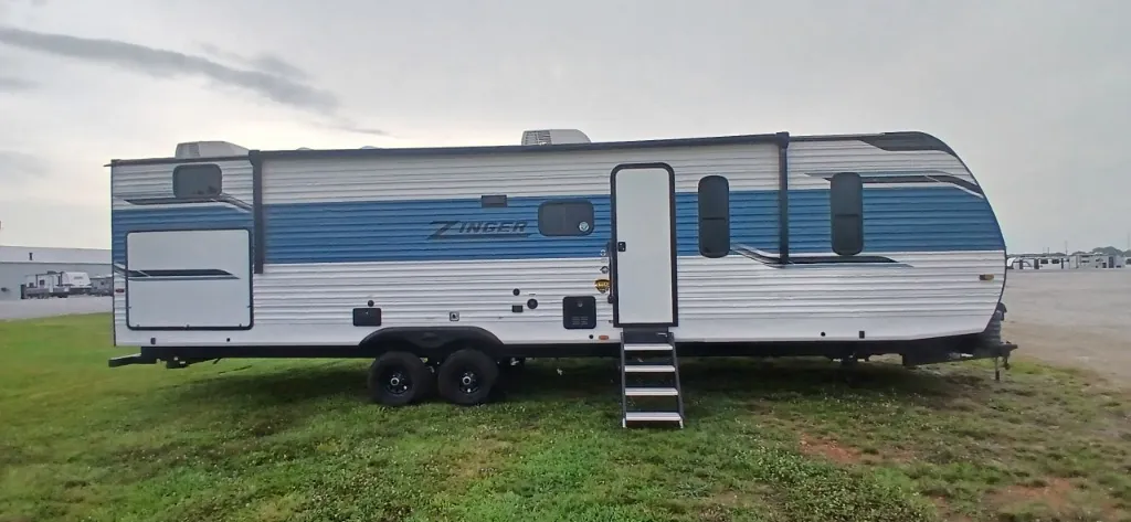 2024 CrossRoads Zinger ZR340BH - Photo 3