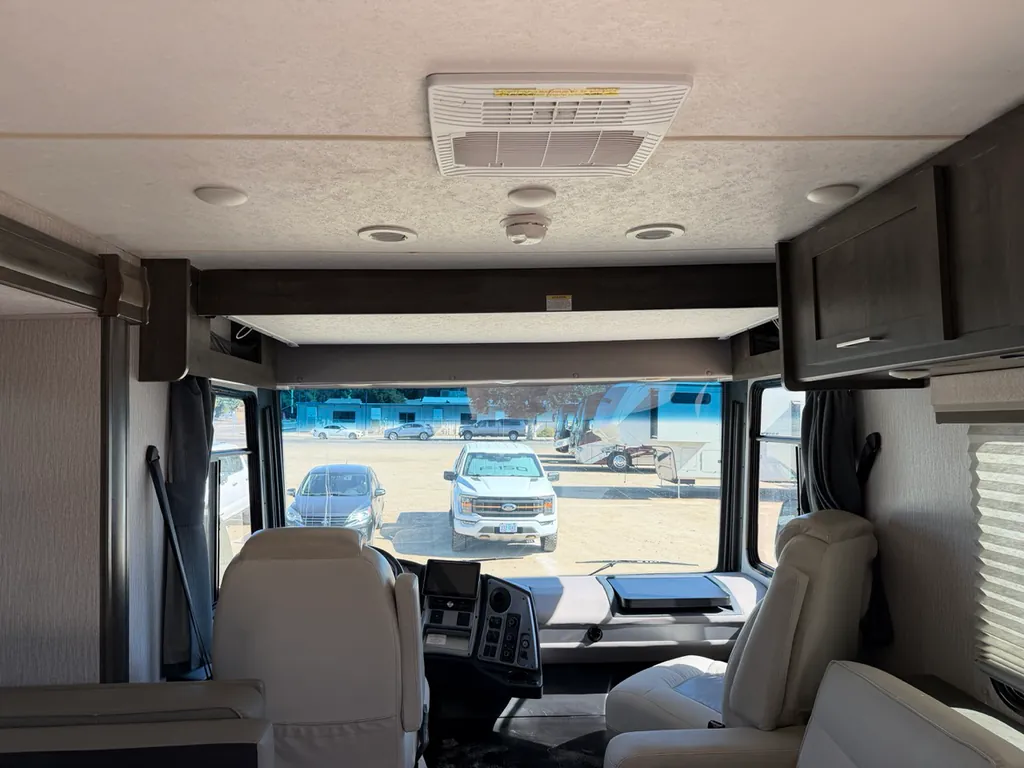 2023 Coachmen Pursuit 31BH, Photos photo 23