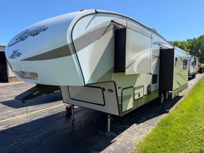2016 Keystone RV Cougar X-Lite 29RES - Photo 2