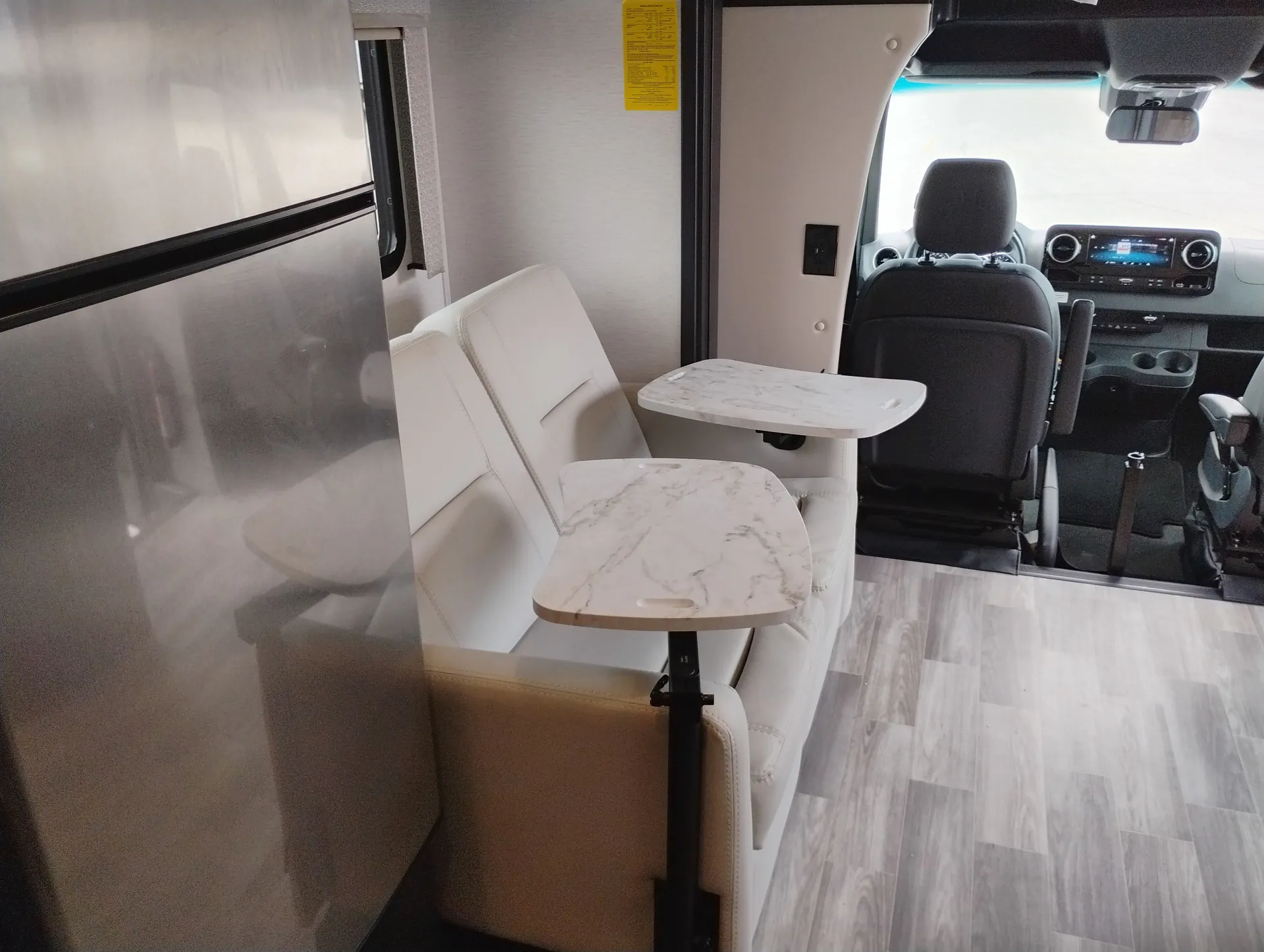 2026 Fleetwood Insight 25T - Photo 3