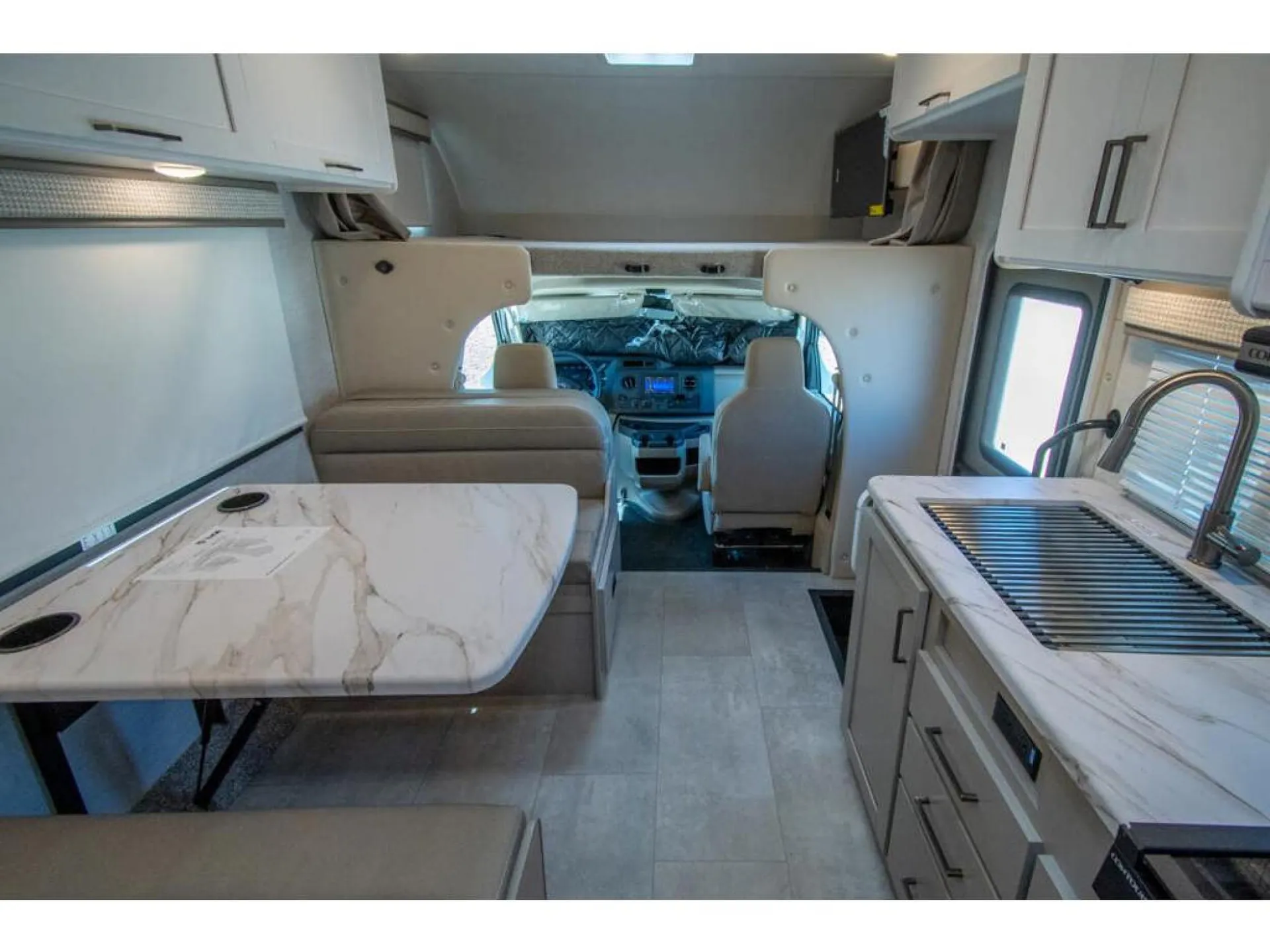2026 Thor Motor Coach Quantum LZ22 - Photo 4