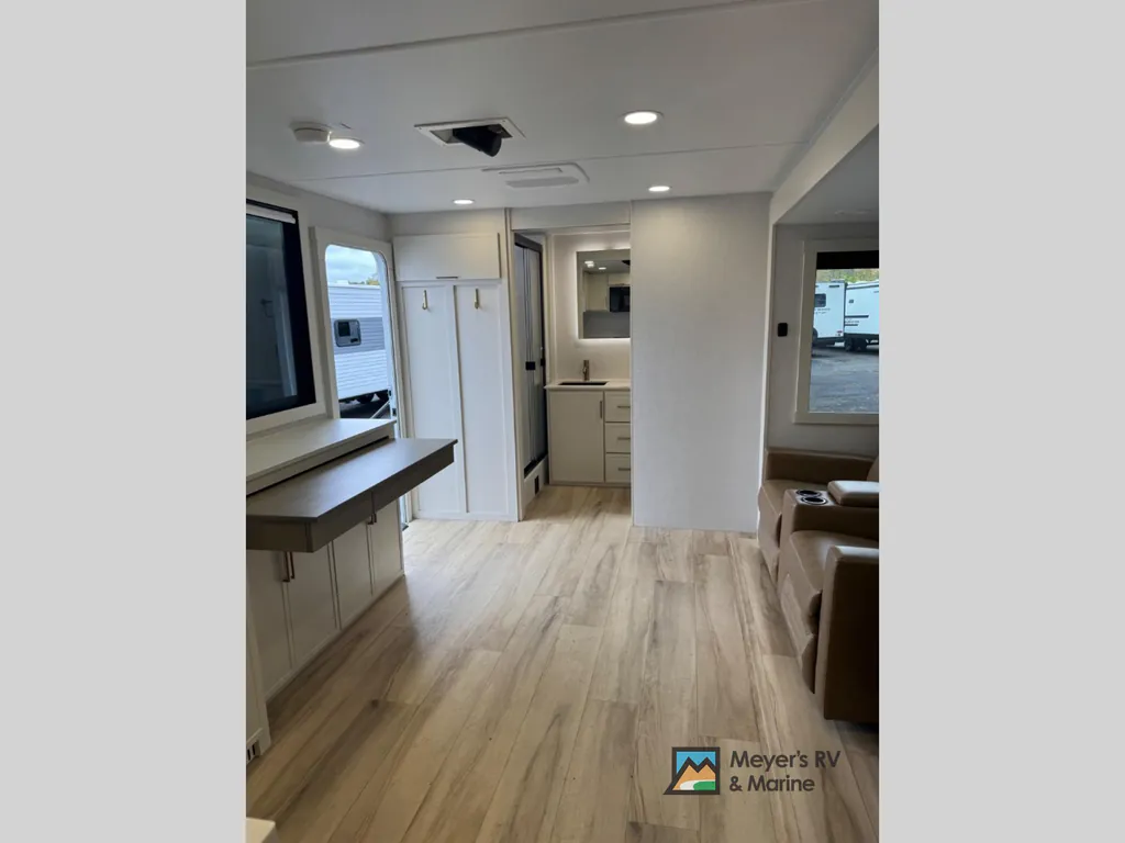 2025 Brinkley Model I 265, Photos photo 6