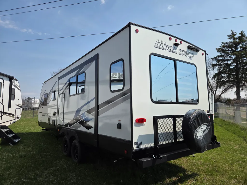 2024 Forest River Cherokee Alpha Wolf 2500RL, Photos photo 4