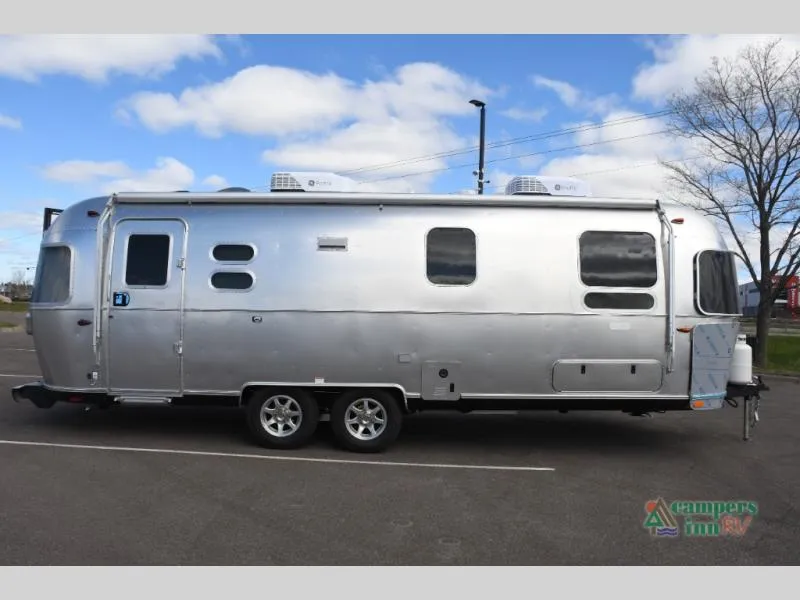 2026 Airstream Flying Cloud 27FB - Photo 3