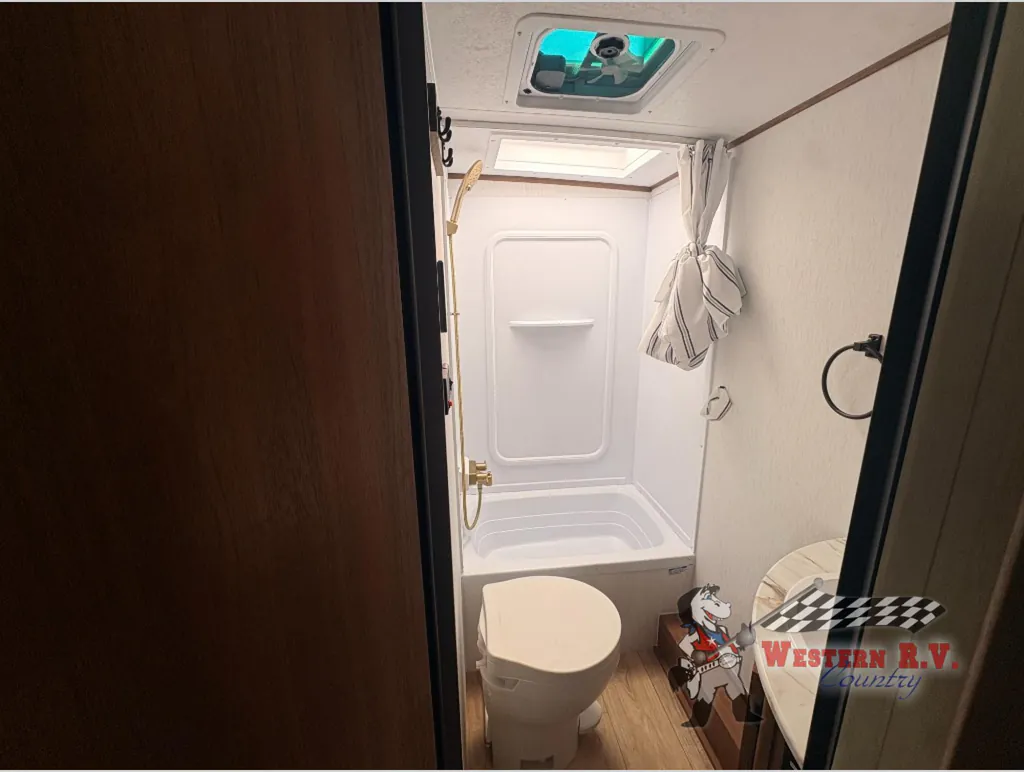 2027 Coachmen Apex Nano 186BH, Photos photo 5