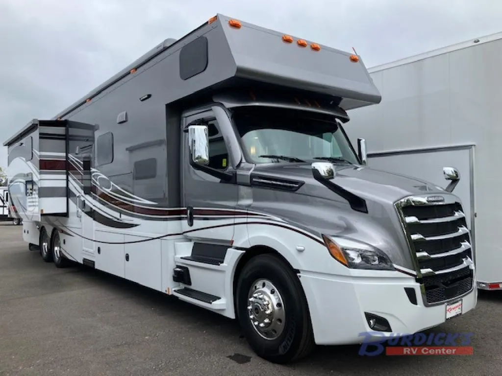 2026 Renegade RV Classic 45CBF - Photo 2