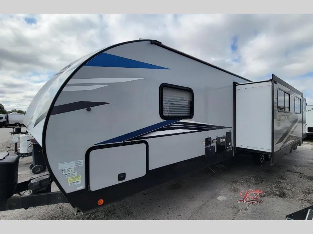 2022 Forest River Cherokee Alpha Wolf 33BH-L, Photos photo 2