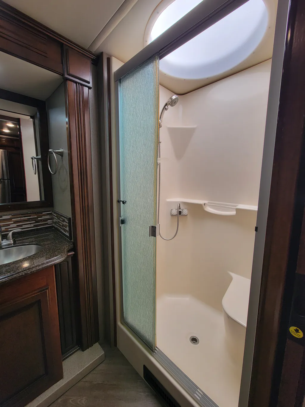 2018 Fleetwood Pace Arrow LXE 38F, Photos photo 15