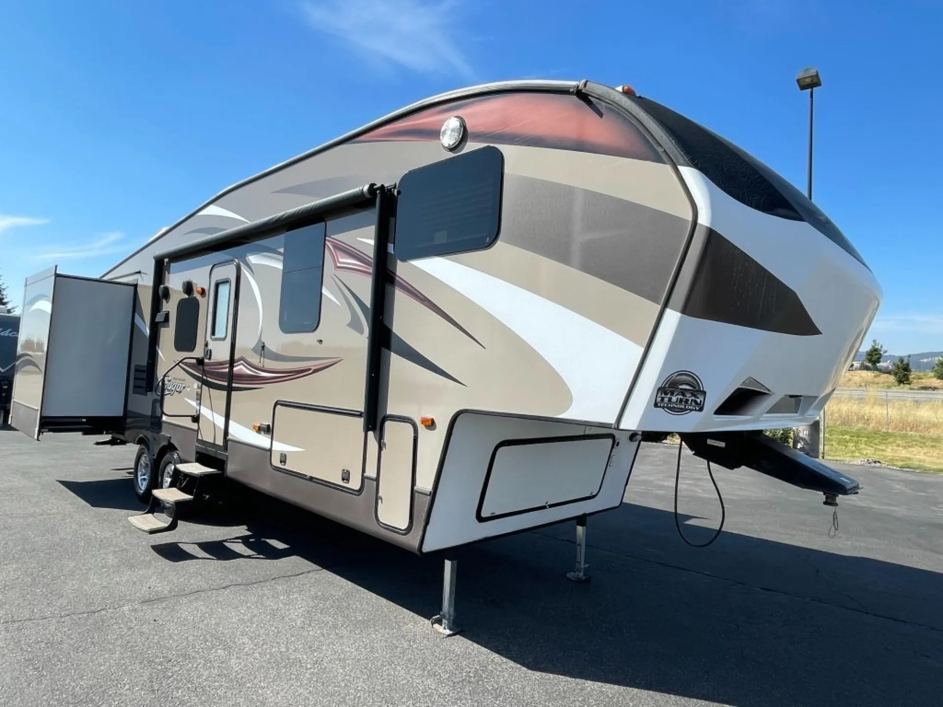 2014 Keystone Cougar 301SAB - Photo 2