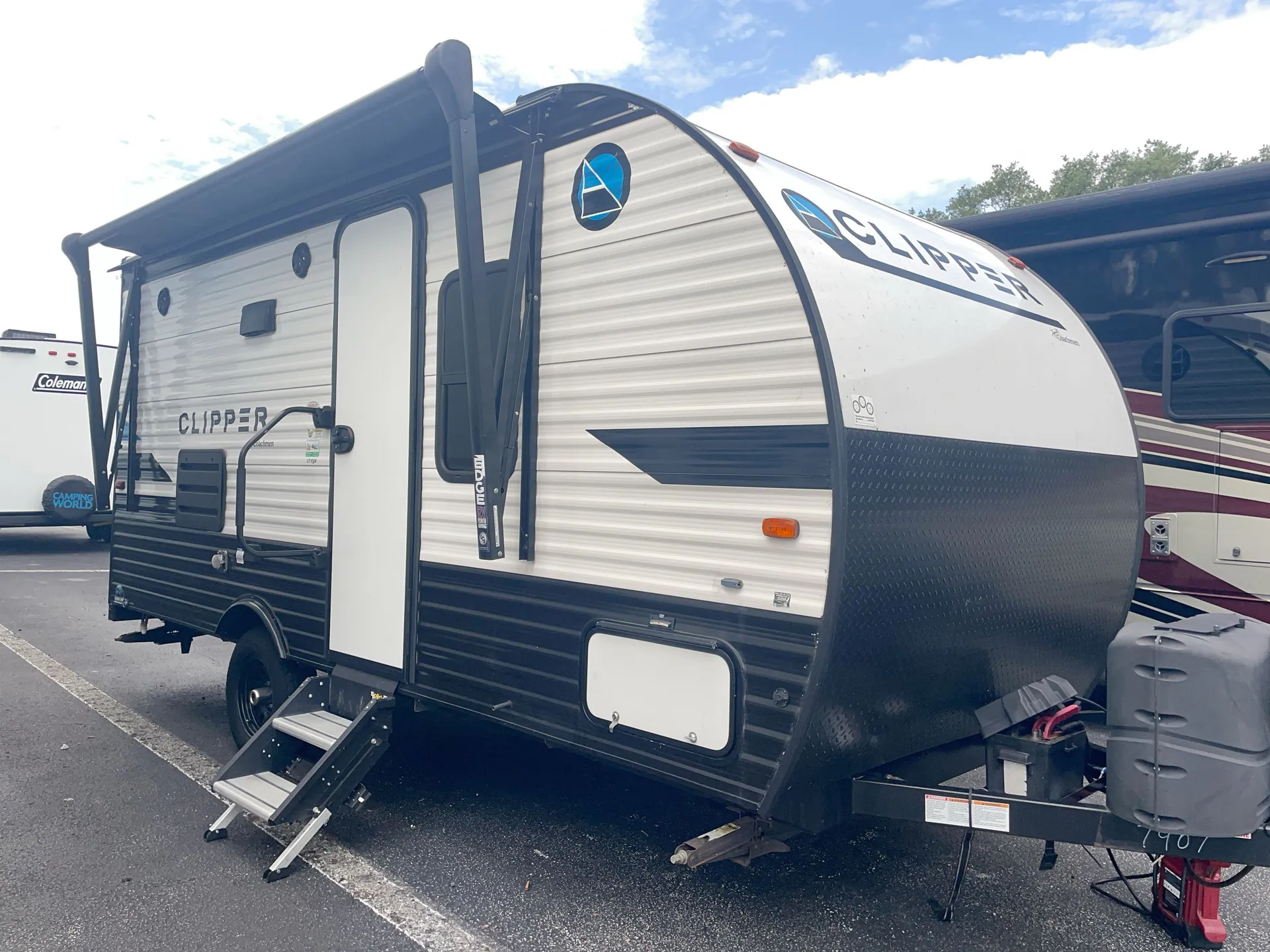 2021 Coachmen Clipper 17FQS - Photo 2