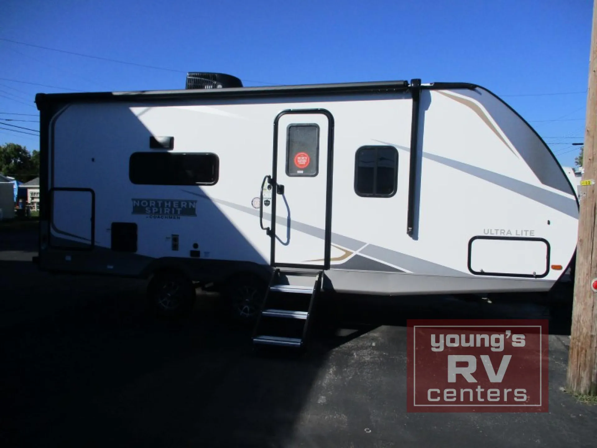 2026 Coachmen Northern Spirit Ultra Lite 2353RB - Photo 2