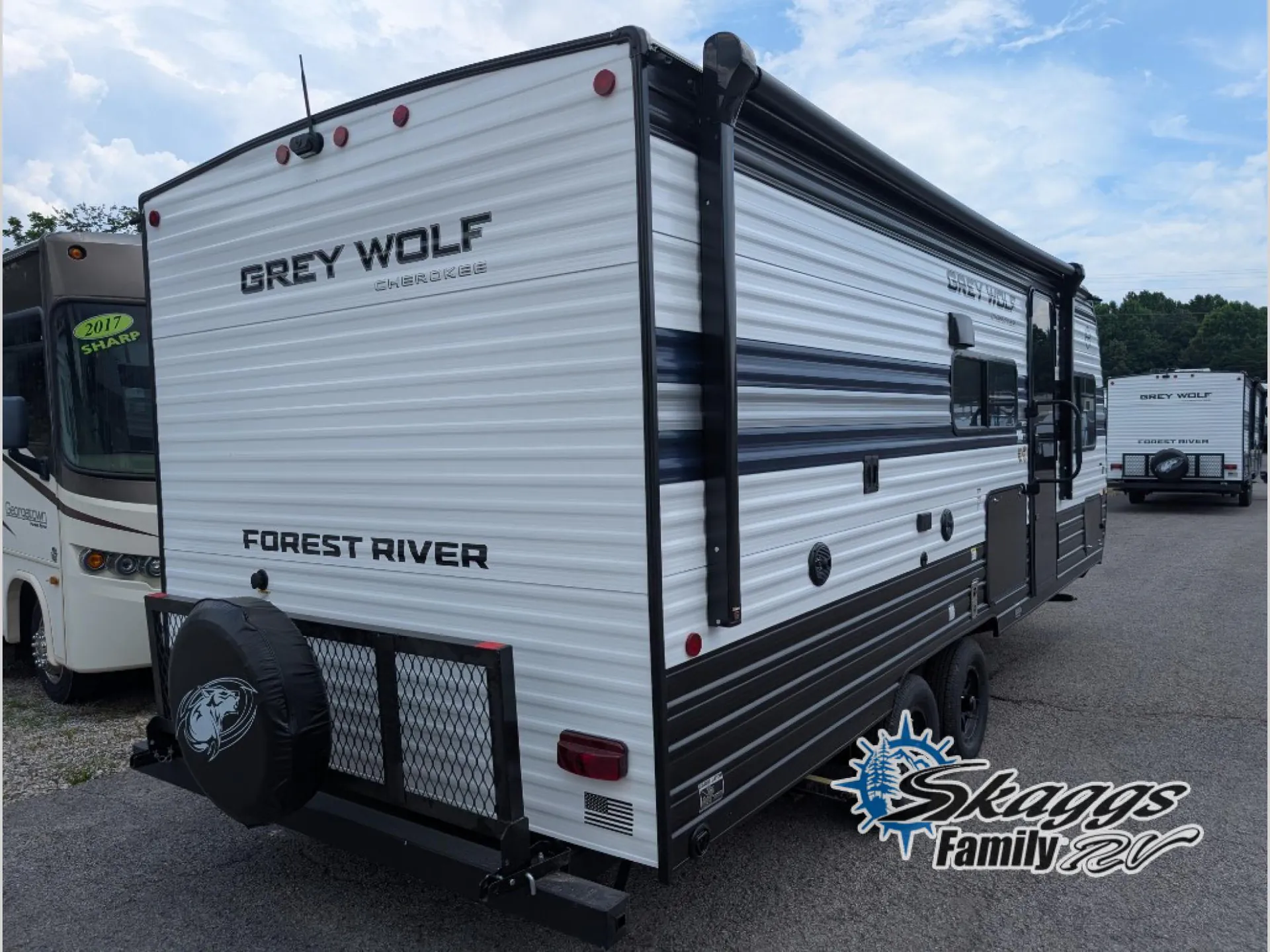 2027 Forest River Cherokee Grey Wolf 21AB - Photo 3